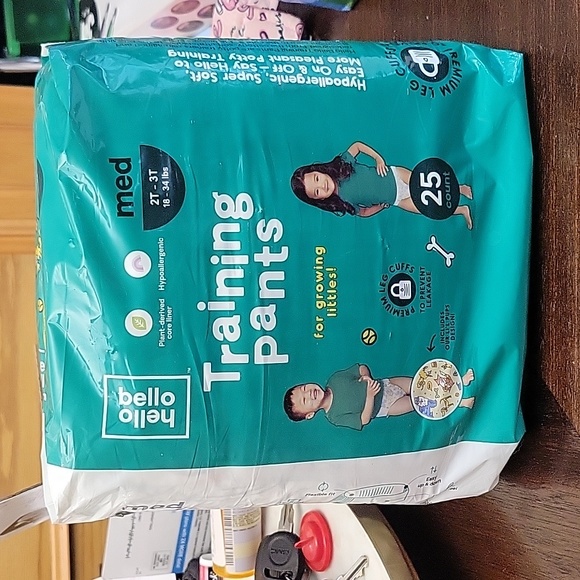 Hello bello training pants 2t/3t new 25ct up to 34lbs - Picture 1 of 3